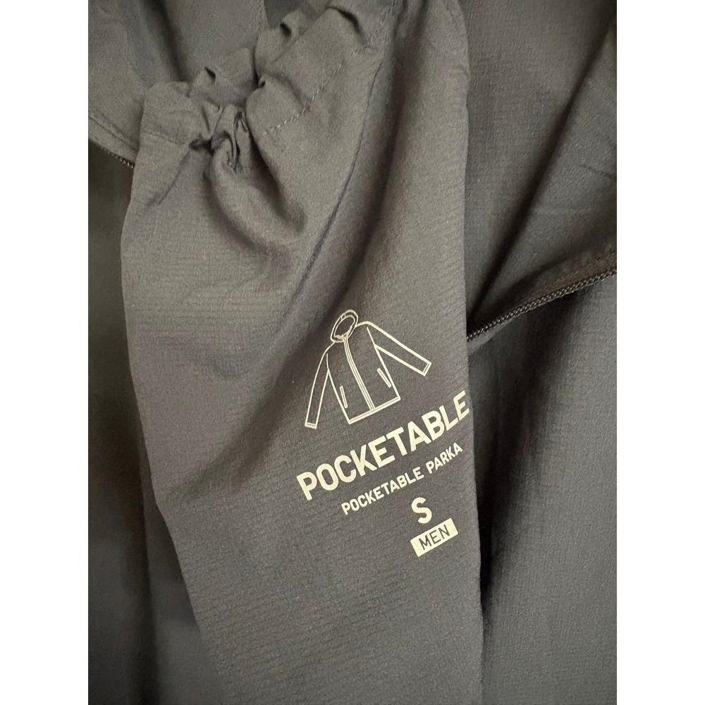 Uniqlo Mens Pocketable Parka Black Lightweight Hooded Windbreaker Jacket S - Picture 4 of 8